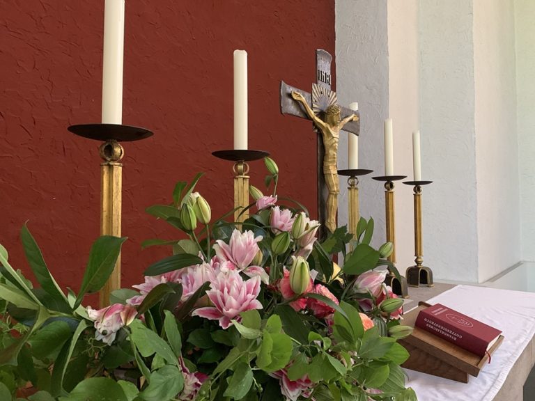Kreuz-Altar-beitrag